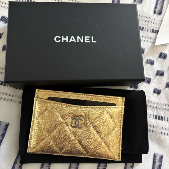 CHANEL Accessories - New Rare CHANEL 26 Gold Metallic Quilted Card Holder with CC Logo